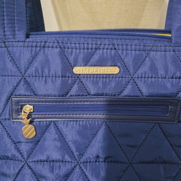 Fit & Fresh Blue Metro Quilted Carry -All Tote w/ Insulated Lunch Compartment - Picture 3 of 12